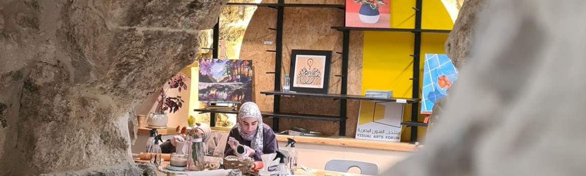 ورشة سيراميك _ كفر عقب 