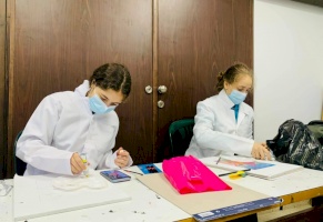 لقطات لطلبة المستويات الاكاديمية لتعليم الفنون في المنتدى