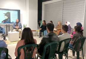 لقاء مع فنان " الكاتب والروائي أكرم مسلم "