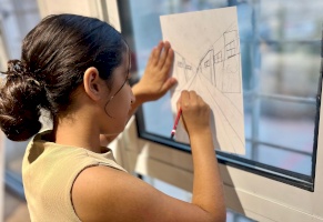 الفصل الثاني في مدرسة الفنون 