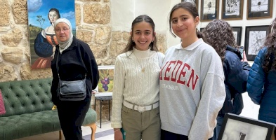 منتدى الفنون البصرية يفتتح معرض أعمال طلبة المساقات الأكاديمية والهواة في البلدة القديمة كفر عقب