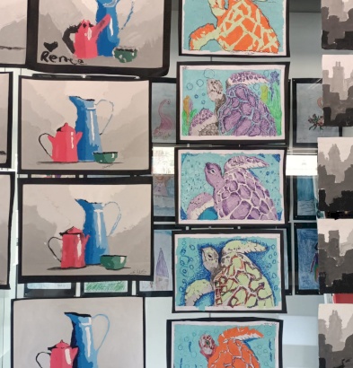 معرض &quot;مساحات فنية&quot; وتخريج طلبة مساقات بستان الفن وأساسيات مبادئ الرسم